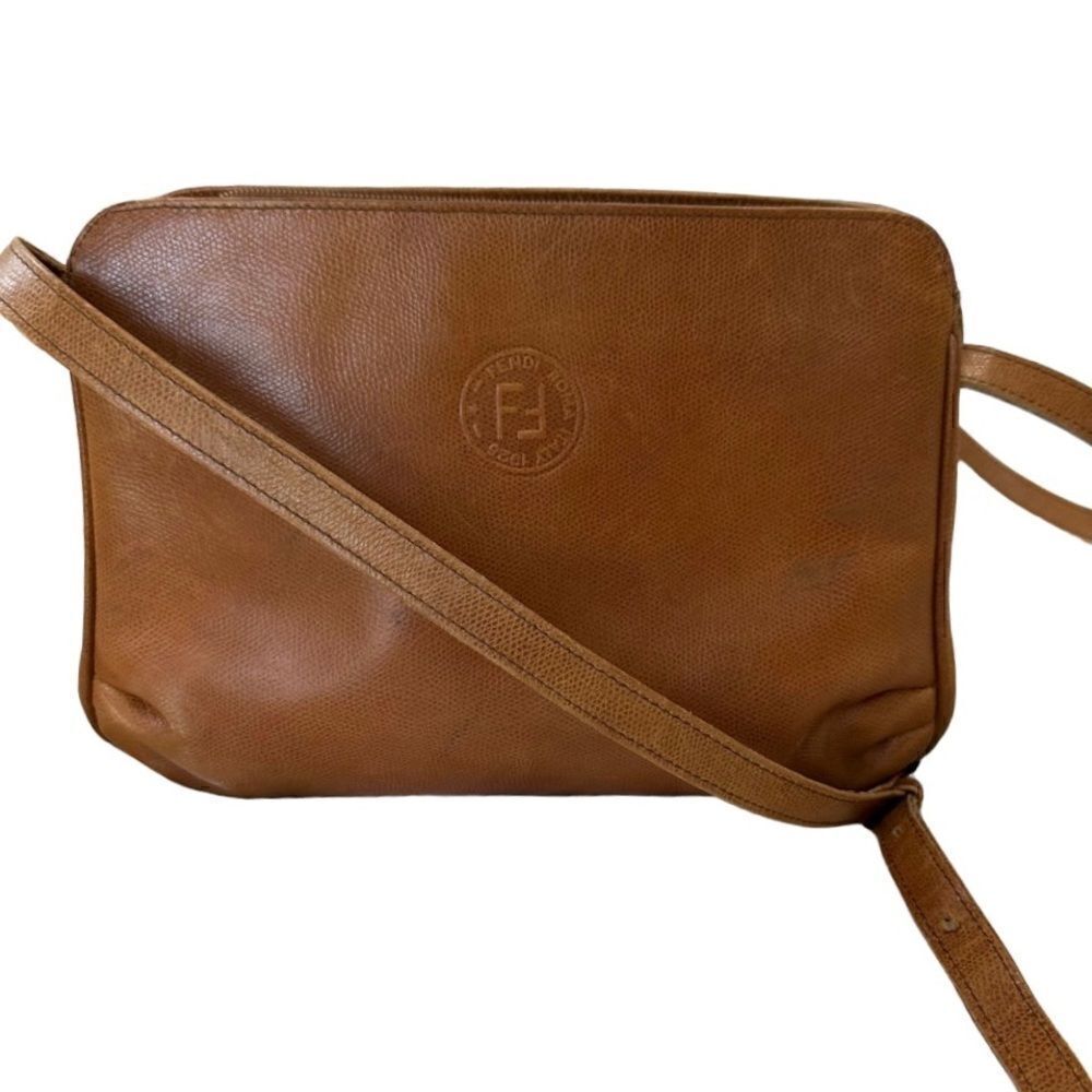 Fendi Brown genuine leather should bag